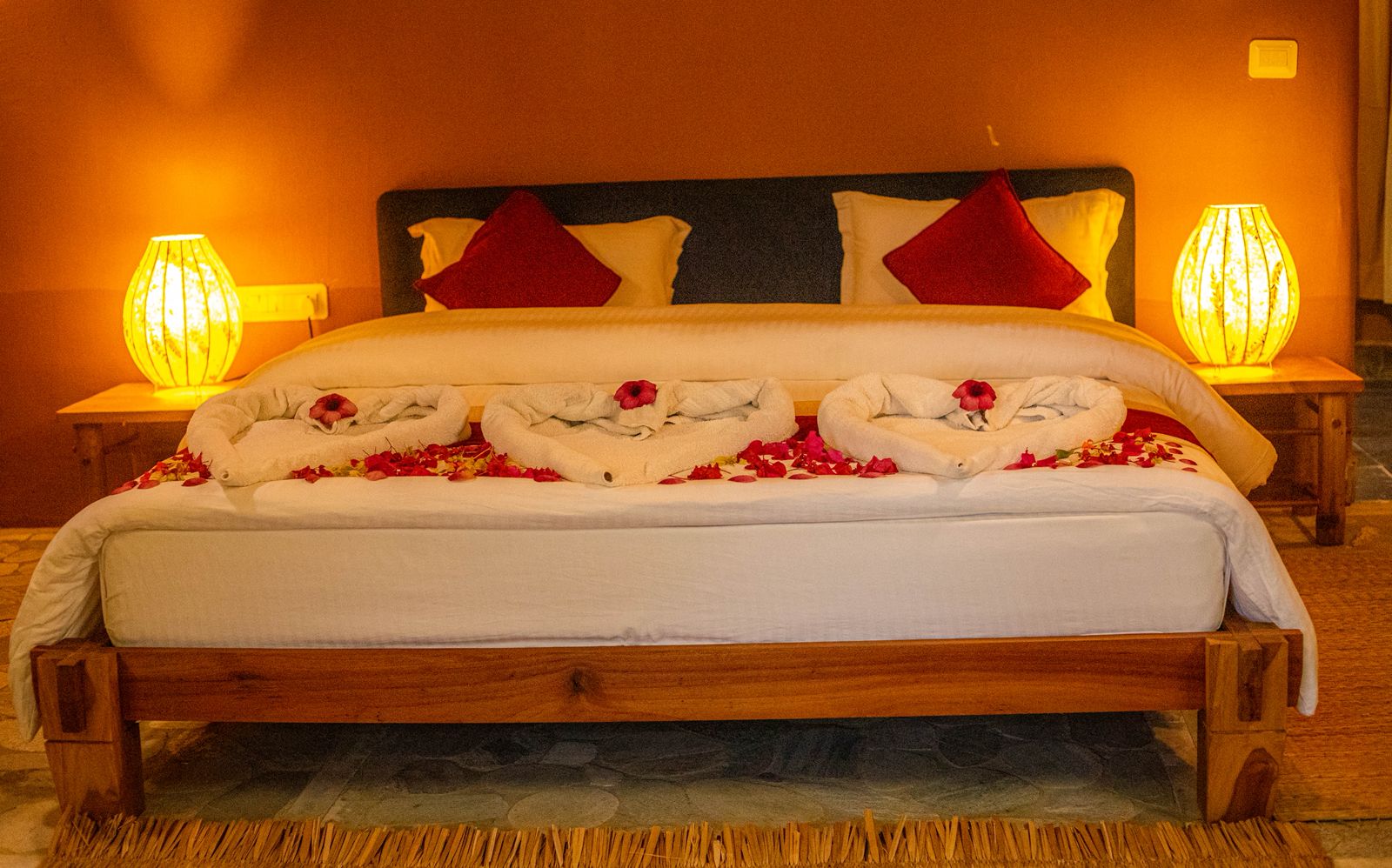 Single + Master/Double Bed